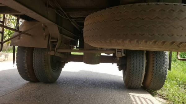 ขาย 195,000 ลูกพ่วง 2 เพลา ไม่ดั้ม ยาว 6 เมตร ช่วงล่างเพลาเหลี่ยม ทะเบียนพร้อมโอน รถอยู่ จ.อุดรธานี090-772-3710,090-772-3708