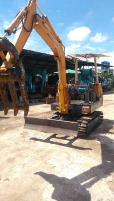 โคมัตสุ PC 60-6 เก่าญี่ปุ่น 3210 ช.ม. สภาพสวยพร้อมใช้งาน ราคา 800,000 บาท รถ กทม. 0872637446