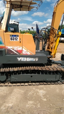 โคมัตสุ PC 60-6 เก่าญี่ปุ่น 3210 ช.ม. สภาพสวยพร้อมใช้งาน ราคา 800,000 บาท รถ กทม. 0872637446