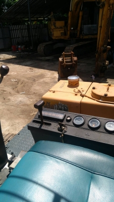 โคมัตสุ PC 60-6 เก่าญี่ปุ่น 3210 ช.ม. สภาพสวยพร้อมใช้งาน ราคา 800,000 บาท รถ กทม. 0872637446