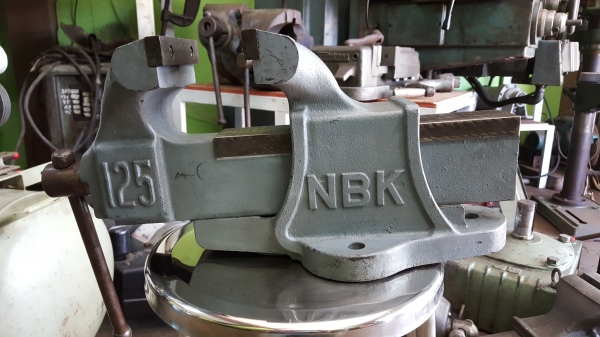 ขายปากกาNBKของjapan สภาพเกือบไหม่