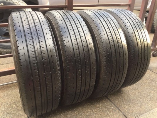 ยาง Bridgestone 215 70 15 กลางปี16 ดอกเต็ม ไม่มีปะ ใช้ยาว ราคาไม่แพง ยาง Bridgestone 215 70 15 กลางปี16 ดอกเต็ม ไม่มีปะ ใช้ยาว ราคาไม่แพง