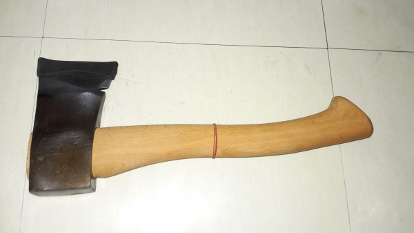 ขายขวานสวีเดน MADE IN SWEDEN.ใหม่เก่าเก็บสวยเหมาะมือ