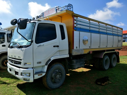 ขาย 10 ล้อดั้ม  270 แรง ปี 57