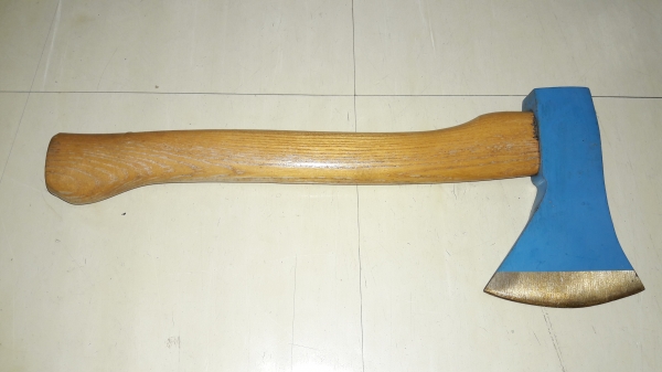 ขายขวานตราตาMade in Germany.ขนาด600กรัม ด้ามไม้ใหม่เก่าเก็บคมๆ