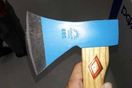 ขายขวานตราตาMade in Germany.ขนาด600กรัม ด้ามไม้ใหม่เก่าเก็บคมๆ