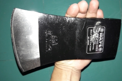 ขายหัวขวานตราเสือ3 1/2ปอน  HULT'S CELEBRATED AXES. MADE IN SWEDEN.