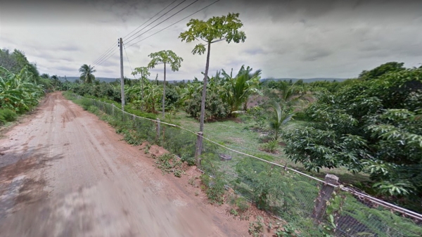 ที่ดินแบ่งขาย 2-0-0 ไร่  ราคา 450,000 บาทต่อไร่  อ.สีคิ้ว จ.นครราชสีมา