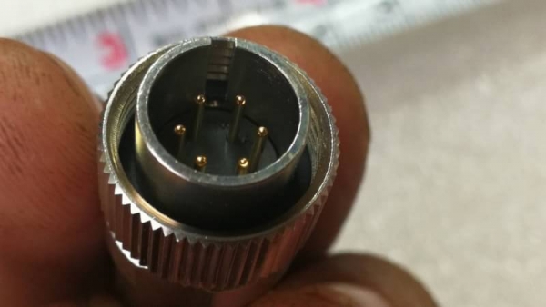 10อัน 200บ.ส่งฟรี083-2000058 LINE ID: line832923 Connector ของใหม่แบบสวมชนิด 6 พิน โครงสร้างโลหะแข็ง