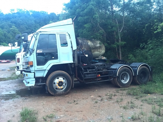 ขายรถ10ล้อหัวลาก ISUZU FXZ23KFR เครื่อง240แรงม้าปี37ฟ้าแท้ สนใจโทร 081-970-1072