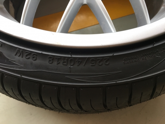 ล้อ PIAA 18" + ยางใหม่ 18000