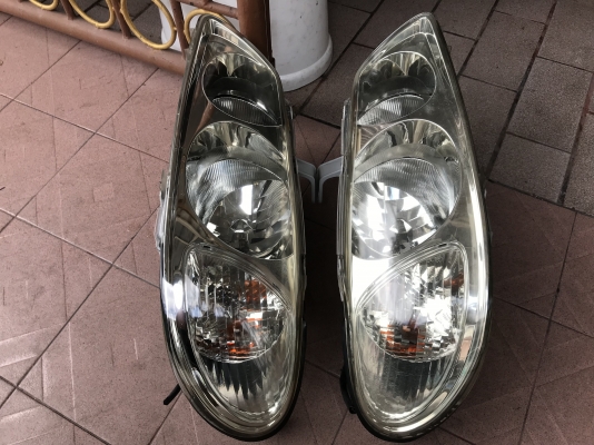 ไฟหน้า NISSAN NEO ตัวท้ายเเตงโมเก่าญี่ปุ่นสภาพดี