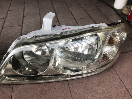 ไฟหน้า NISSAN NEO ตัวท้ายเเตงโมเก่าญี่ปุ่นสภาพดี