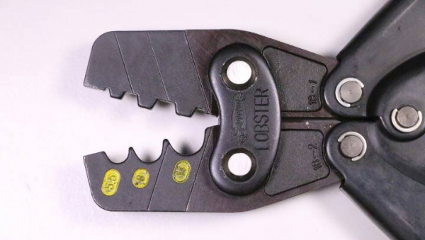ขายคีมย้ำสายไฟตรากุ้งAK-18 5.5,8,14mm2 LOBSTER MADE IN JAPAN. ใหม่เก่าเก็บ ขายคีมย้ำสายไฟตรากุ้งAK-18 5.5,8,14mm2 LOBSTER MADE IN JAPAN. ใหม่เก่าเก็บ