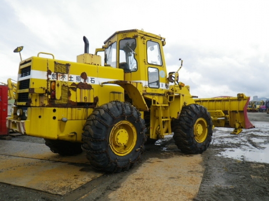 ขายรถตัก ยี่ห้อ KOMATSU รุ่น 530B ขายรถตัก ยี่ห้อ KOMATSU รุ่น 530B