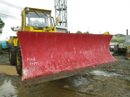 ขายรถตัก ยี่ห้อ KOMATSU รุ่น 530B ขายรถตัก ยี่ห้อ KOMATSU รุ่น 530B