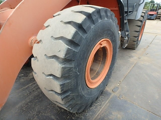 ขายรถตัก ยี่ห้อ HITACHI รุ่น ZW220 ขายรถตัก ยี่ห้อ HITACHI รุ่น ZW220