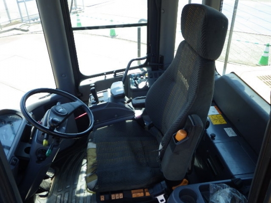 ขายรถตัก ยี่ห้อ KOMATSU รุ่น WA470-5