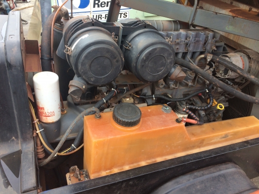 ขายปั๊มลมนำเข้าเพิ่งมาถึง ขนาด175 cfm ท่านที่หาไม่ผิดหวัง