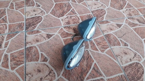 ไฟตัดหมอก เลนส์ใส ทรงวงรี แนวคลาสสิค จากญี่ปุ่น