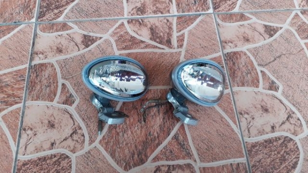 ไฟตัดหมอก เลนส์ใส ทรงวงรี แนวคลาสสิค จากญี่ปุ่น