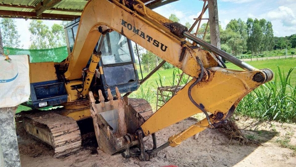 โคมัสสึ 60-5 พร้อมใช้ 320000 ต่อรอง 0847097532