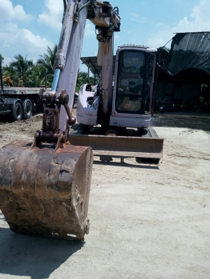 ขายรถขุด  ยี่ห้อ SUMITOMO รุ่น  SH65  เก่าจากนอก / เครื่องยนต์  4JB /คอนค โทรลน้ำมัน /ปั้มนิ้ว / แทรคยาง / มีเก๋ง  มีเอกสารพร้อมขาย  ขายราคา 380,000 บาท สนใจติดต่อด่วน