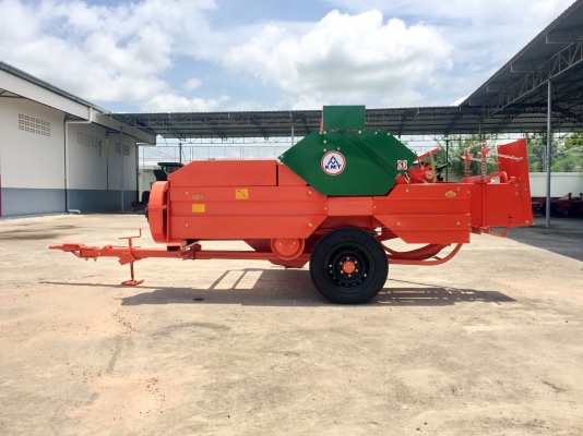 เครื่องอัดฟาง KMT  K1600S