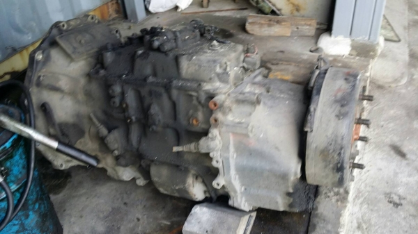 ขายเกียร HINO 8 เกียร์ รุ่นใหม่ ครัช 17 นิ้ว