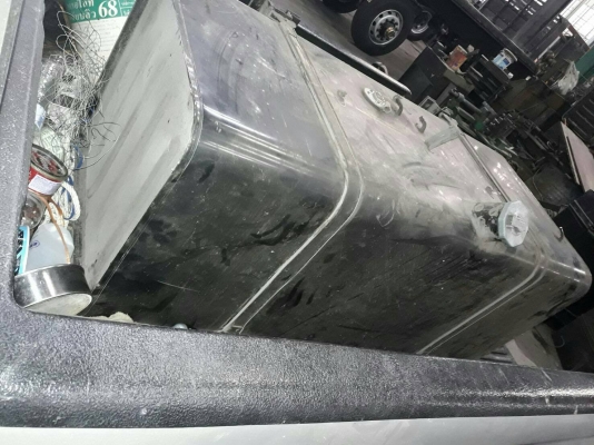 ขายถังน้ำของอีซูซุ360ของใหม่