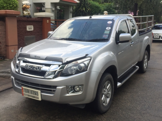 ยาง Bridgestone 245 70 16 ปี17 ดอกเต็ม ไม่มีปะ เนื้อนิ่มๆ ใช้ยาว ราคาไม่แพง ยาง Bridgestone 245 70 16 ปี17 ดอกเต็ม ไม่มีปะ เนื้อนิ่มๆ ใช้ยาว ราคาไม่แพง