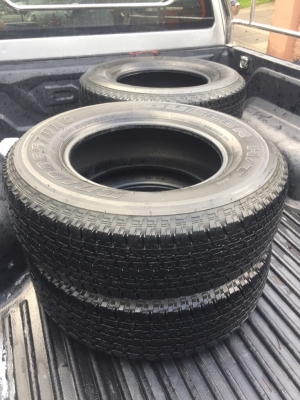 ยาง Bridgestone 245 70 16 ปี17 ดอกเต็ม ไม่มีปะ เนื้อนิ่มๆ ใช้ยาว ราคาไม่แพง ยาง Bridgestone 245 70 16 ปี17 ดอกเต็ม ไม่มีปะ เนื้อนิ่มๆ ใช้ยาว ราคาไม่แพง