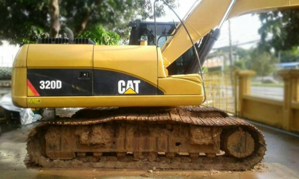 ขายรถแบ็คโฮ CAT 320D JAPAN แท้ ใช้งาน 7,912 ชั่วโมง สภาพดี พร้อมใช้งาน