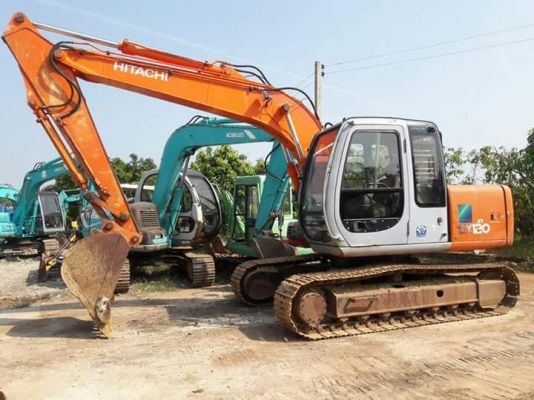 ขายKOMATSU PC40-7 เก่าญี่ปุ่นแท้  มีลายแย๊ก  4,XXX  ชั่วโมง  ลองระบบกันได้ทุกวัน  โทร  089-3818694  ดวงนภา