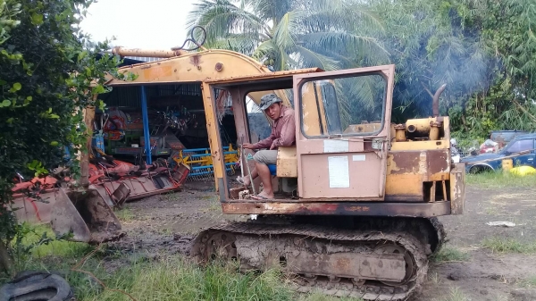 ขายด่วนแมคโค