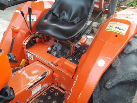ขายรถไถ KUBOTA L3408  พร้อมดันหน้า รถสวยสภาพเดิมๆ ราคา 175,000บาท สนใจโทร มีรถขนส่งทั่วไทย ร้านสามย่านแทรคเตอร์ อ.แกลง จ.ระยอง โทร 0818618678 ,0899347475 id line=0818618678 id line=0917315475