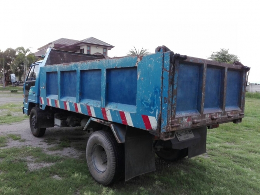 ขายด่วนหกล้อดั้ม NPR พร้อมใช้