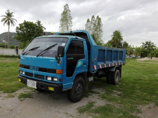 ขายด่วนหกล้อดั้ม NPR พร้อมใช้