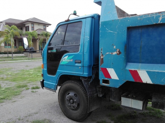 ขายด่วนหกล้อดั้ม NPR พร้อมใช้