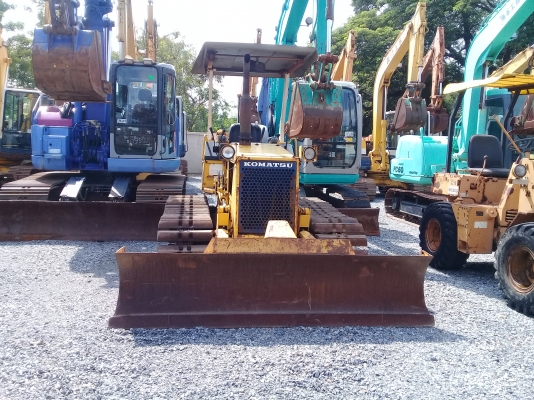 ต้องการขายรถดันดินยี่ห้อKOMATSU-D20P-6 รถนอกนำเข้าจากญี่ปุ่น ต้องการขายรถดันดินยี่ห้อKOMATSU-D20P-6 รถนอกนำเข้าจากญี่ปุ่น