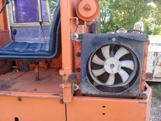 ขายด่วนรถแบคโฮKOMATSU ปี40 สภาพพร้อมใช้งาน ขายด่วนรถแบคโฮKOMATSU ปี40 สภาพพร้อมใช้งาน