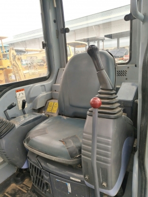 PC30MR-1 หัวเก๋ง นำเข้าตรงจากญี่ปุ่น เดิมๆ ปี2000 3,800ชม. สวยๆ 092-929-9942 ธีรเทพ PC30MR-1 หัวเก๋ง นำเข้าตรงจากญี่ปุ่น เดิมๆ ปี2000 3,800ชม. สวยๆ 092-929-9942 ธีรเทพ