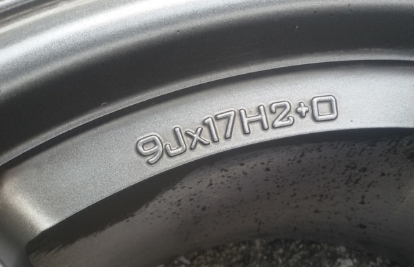 ล้อ TE37 17x9 off-0 6 รู