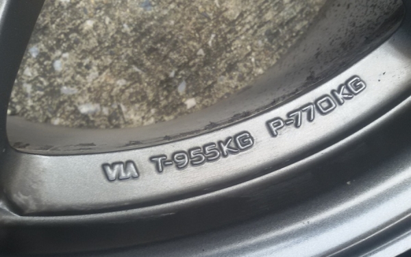 ล้อ TE37 17x9 off-0 6 รู