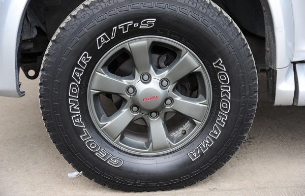 MU-7 ออโต้ 4x4 รุ่นท๊อปสุด *ปิดการขาย