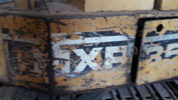 ขายถูก แบคโฮ MITSUBISHI MXR 35 (รถใช้ใานได้ปกติ จอดใว้)  ด่วน 081-1841924