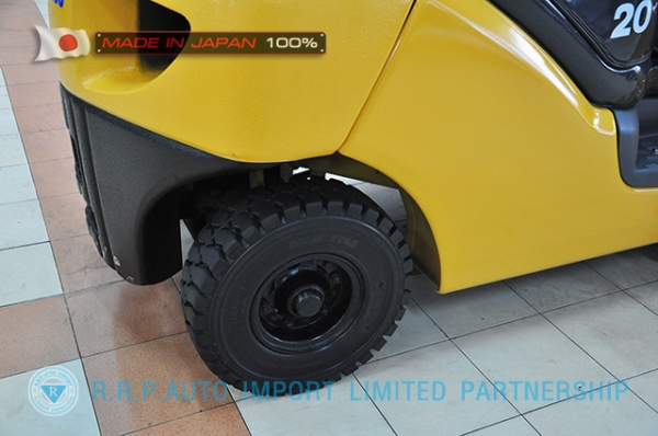 ขายรถโฟล์คลิฟท์มือสอง KOMATSU รุ่น FD20HT-15-572533 นำเข้าจากประเทศญี่ปุ่น 100\% ไม่เคยใช้งานในไทย