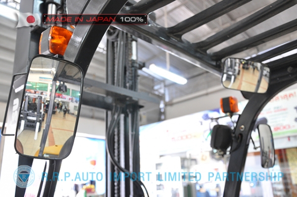 ขายรถโฟล์คลิฟท์มือสอง KOMATSU รุ่น FD20HT-15-572533 นำเข้าจากประเทศญี่ปุ่น 100\% ไม่เคยใช้งานในไทย