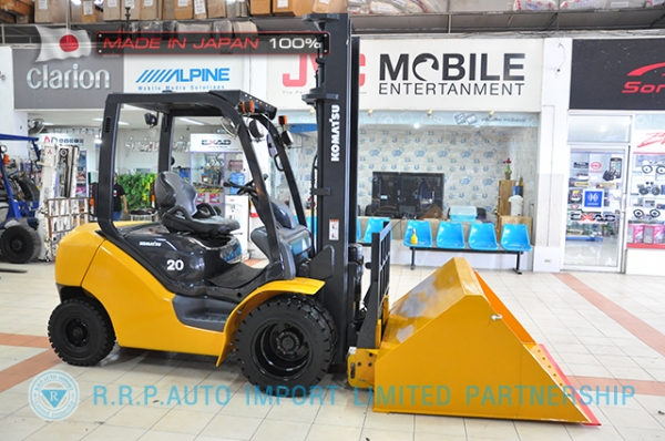 ขายรถโฟล์คลิฟท์มือสอง KOMATSU รุ่น FD20HT-15-572533 นำเข้าจากประเทศญี่ปุ่น 100\% ไม่เคยใช้งานในไทย
