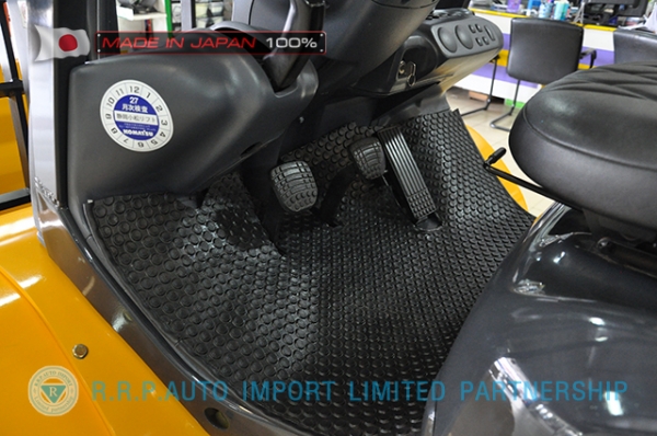 ขายรถโฟล์คลิฟท์มือสอง KOMATSU รุ่น FD20HT-15-572533 นำเข้าจากประเทศญี่ปุ่น 100\% ไม่เคยใช้งานในไทย